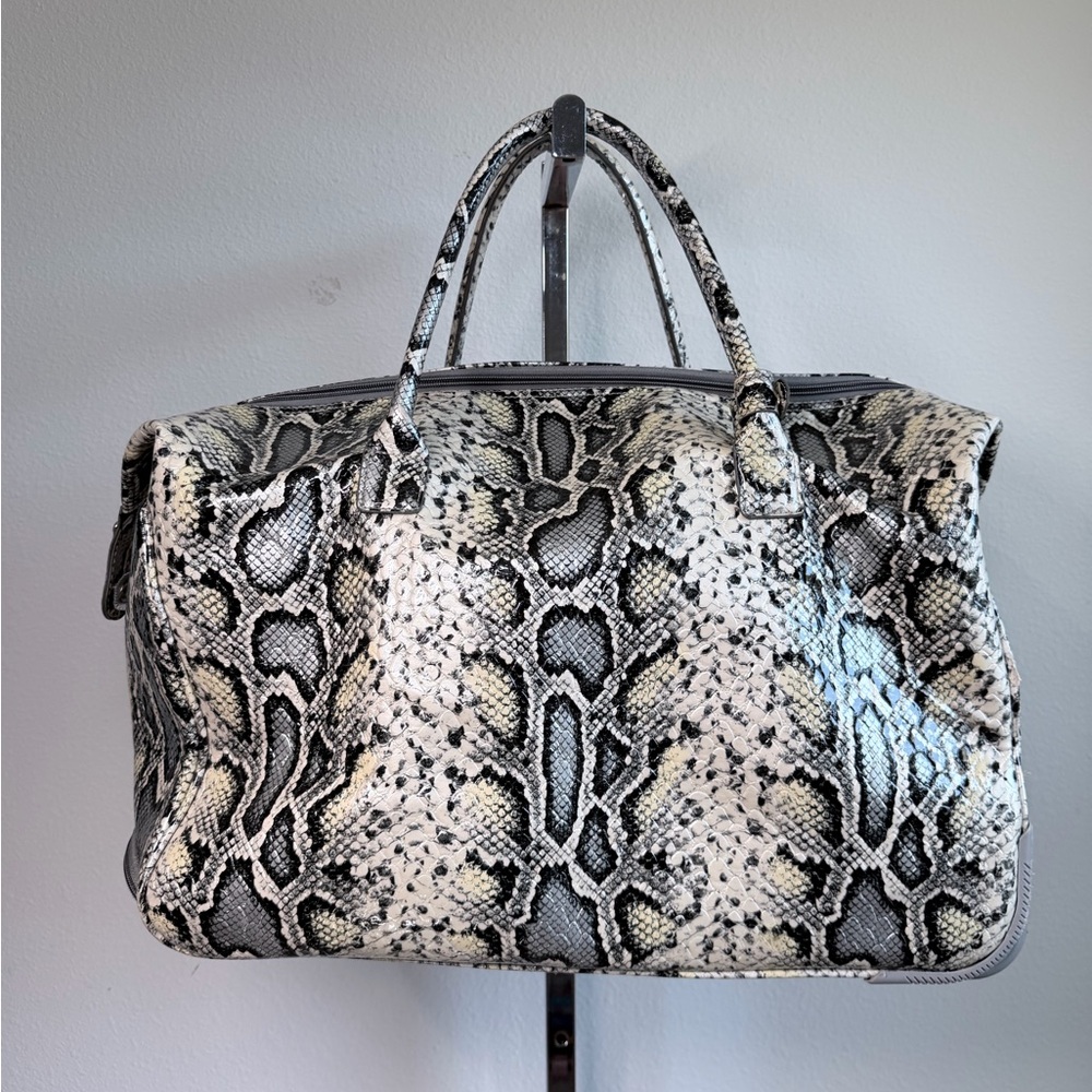 Kathy Van Zeeland Snakeskin Rolling Duffel Bag Travel Carry On Luggage - Picture 4 of 10